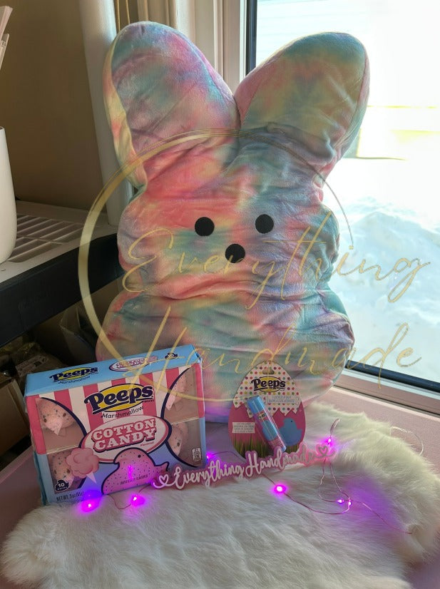 X-Large Peep chills with a zipper stash in the back